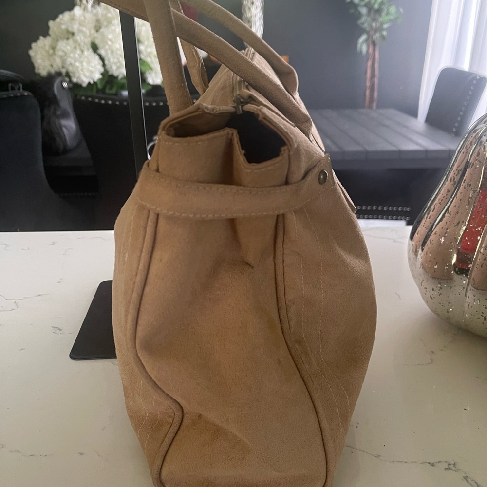 Jessica Simpson Beige Tote Bag - Picture 6 of 8